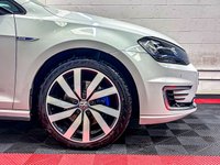 USED 2016 66 VOLKSWAGEN GOLF 1.4 TSI GTE Nav Hatchback 5dr Petrol Plug-in Hybrid DSG Euro 6 (s/s) (204 ps) 
