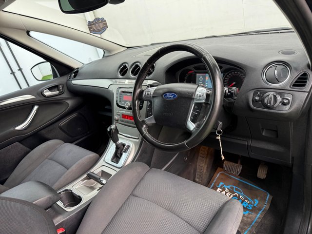 View our FORD S-MAX