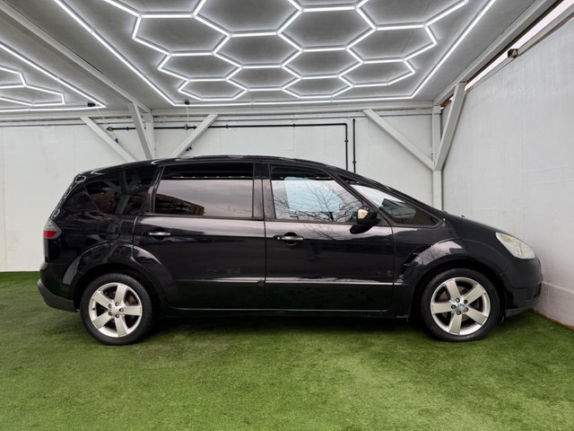 View our FORD S-MAX