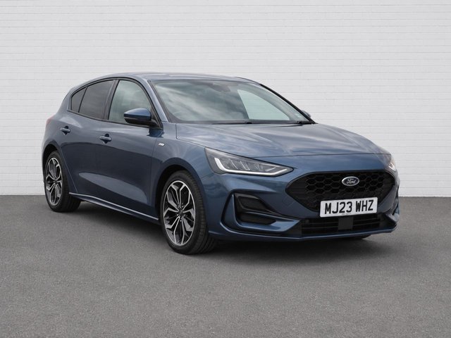View our Ford Focus 1.0T EcoBoost ST-Line X Hatchback 5dr Petrol Manual Euro 6 (s/s) (125 ps)