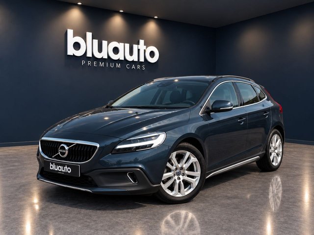 2018 Volvo V40 Cross Country