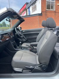 USED 2014 14 VOLKSWAGEN BEETLE 1.6 TDI BlueMotion Tech Cabriolet 2dr Diesel Manual Euro 5 (s/s) (105 ps) 