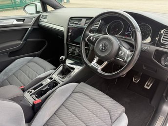 View our VOLKSWAGEN GOLF