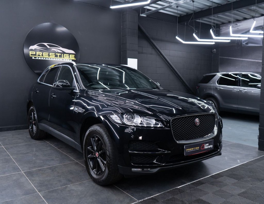 JAGUAR F-PACE