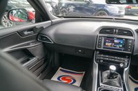USED 2017 17 JAGUAR XE 2.0d R-Sport Saloon 4dr Diesel Manual Euro 6 (s/s) (180 ps) 