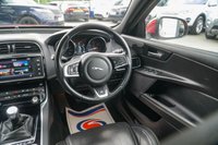USED 2017 17 JAGUAR XE 2.0d R-Sport Saloon 4dr Diesel Manual Euro 6 (s/s) (180 ps) 
