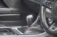 USED 2017 17 JAGUAR XE 2.0d R-Sport Saloon 4dr Diesel Manual Euro 6 (s/s) (180 ps) 