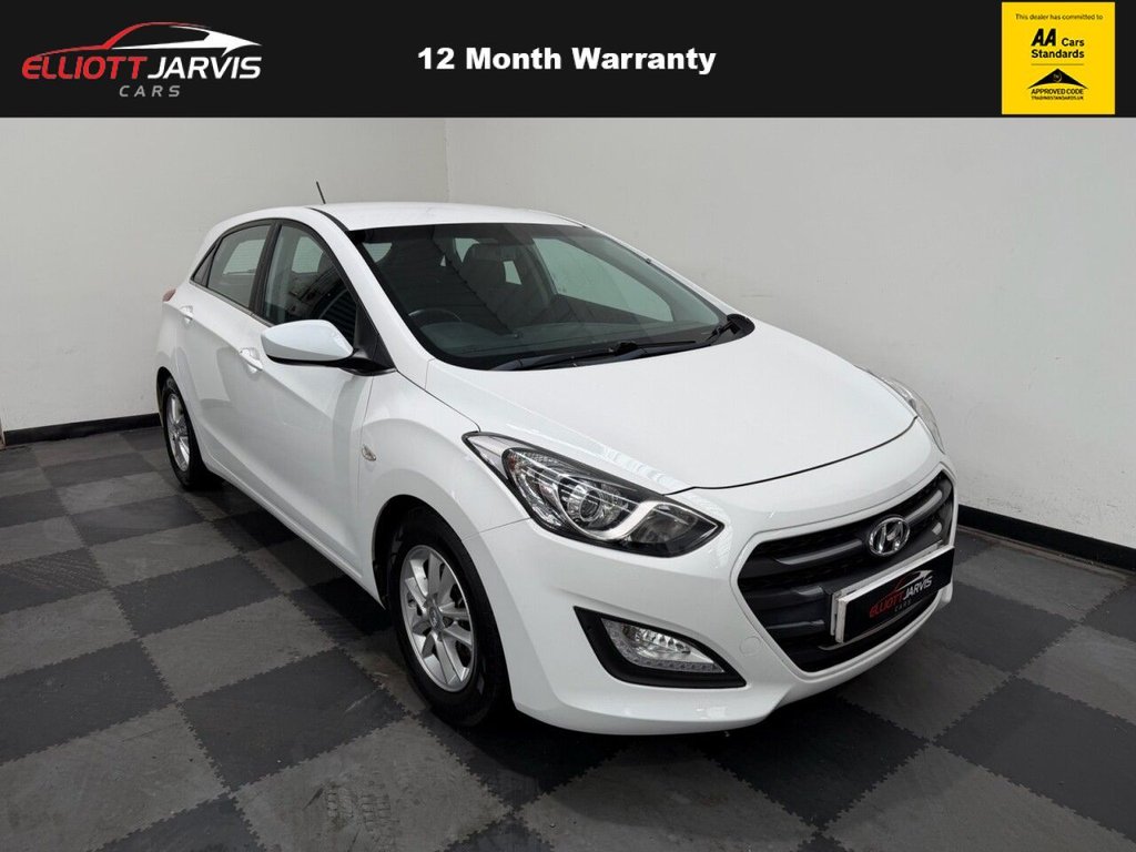 White 2017 Hyundai i30 Estate Front-wheel drive Manual