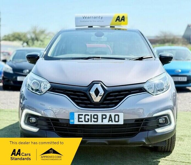 View our RENAULT CAPTUR