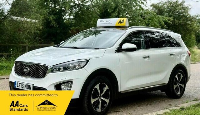 View our KIA SORENTO