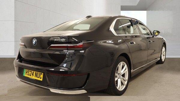 View our BMW I7