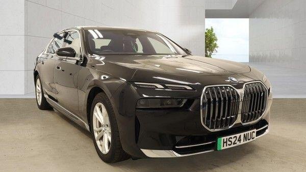 View our BMW I7