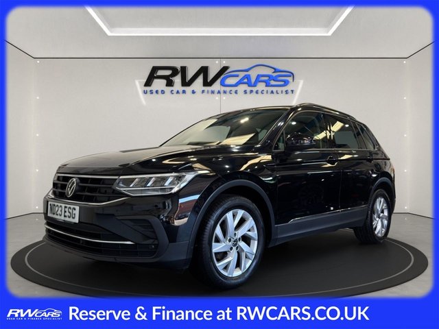 View our Volkswagen Tiguan 2.0 TDI Life SUV 5dr Diesel Manual Euro 6 (s/s) (150 ps)