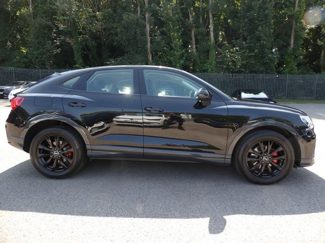 View our AUDI Q3