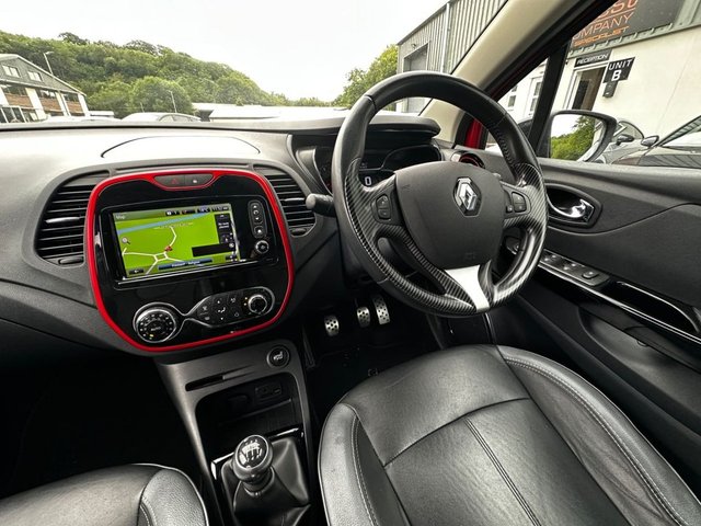 View our RENAULT CAPTUR
