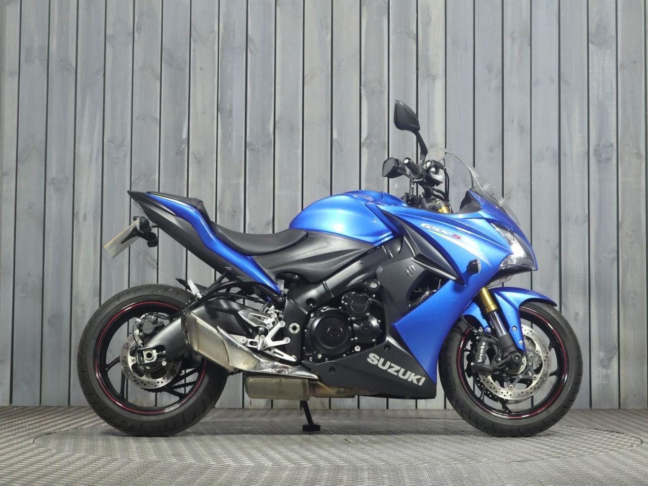SUZUKI GSX-S1000F
