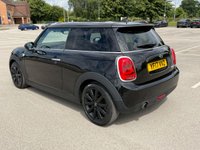 USED 2017 17 MINI HATCH 1.5 Cooper Hatchback 3dr Petrol Manual Euro 6 (s/s) (136 ps) CRUISE, HEATED SEATS, CLIMATE, A/C