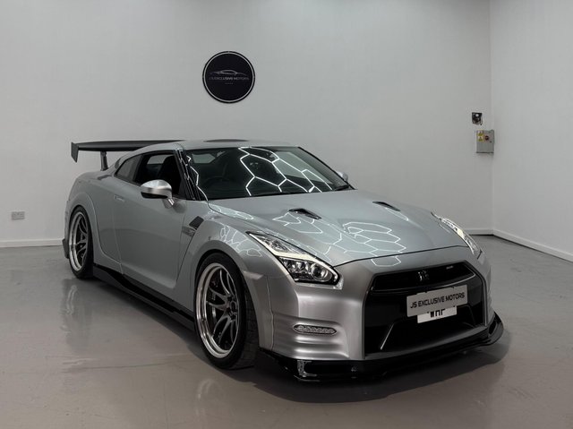 View our NISSAN GT-R