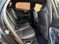 USED 2019 19 VOLVO V40 2.0 T2 R-Design Edition Hatchback 5dr Petrol Manual Euro 6 (s/s) (122 ps) 