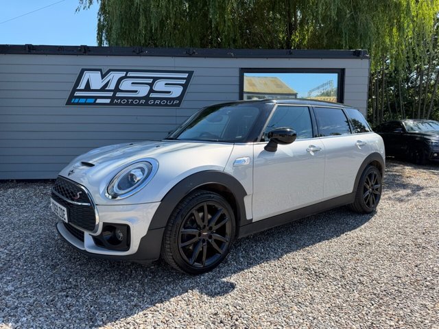 View our MINI CLUBMAN