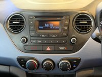 USED 2015 15 HYUNDAI I10 1.2 SE Hatchback 5dr Petrol Manual Euro 5 (87 ps) CRUISE CONTROL WITH SPEED LIMITER, CLIMATE CONTROL, AIR CONDITIONING, USB & AUX CONNECTIONS, ELECTRIC HEATED DOOR MIRRORS, ISOFIX