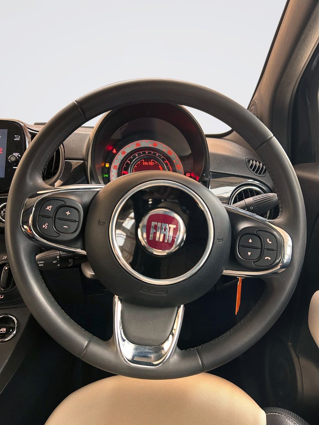 2023 Fiat 500 — image 11