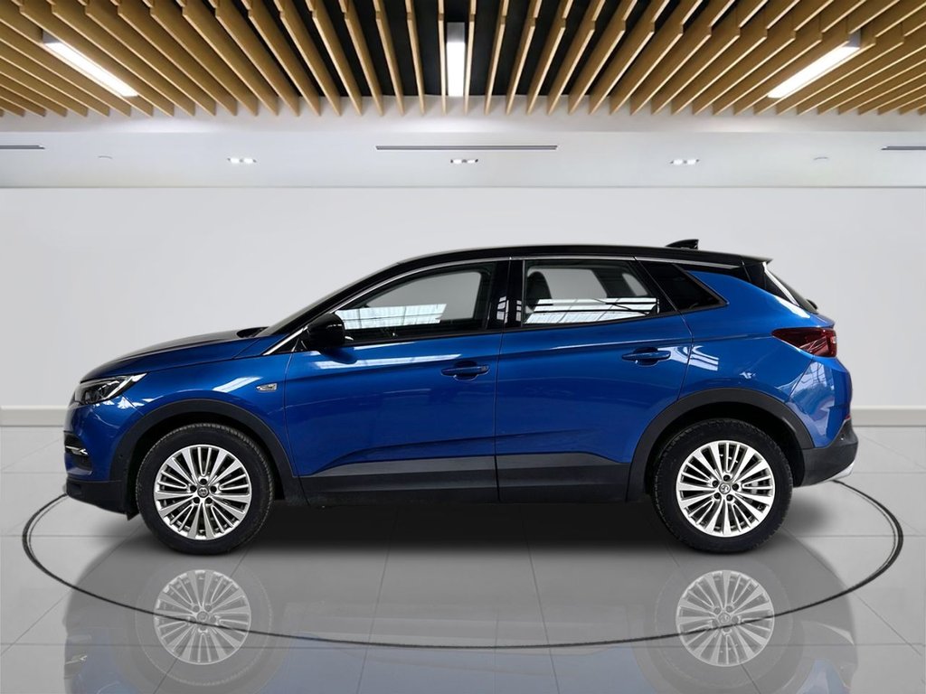 2019 Vauxhall Grandland X — image 2