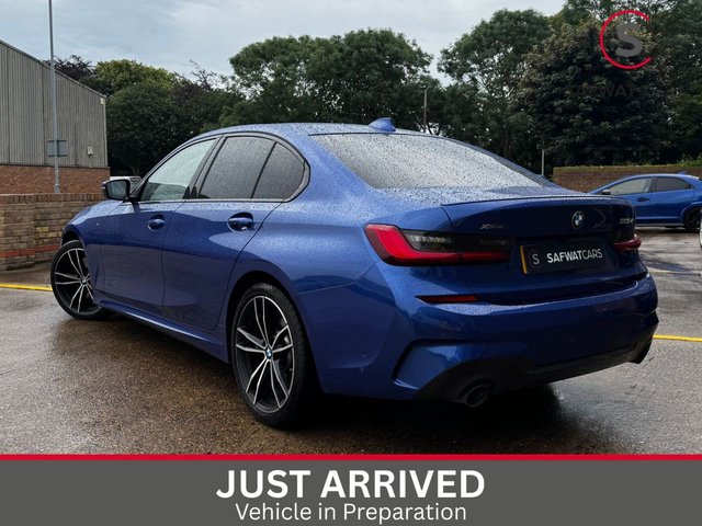 View our BMW 3 SERIES
