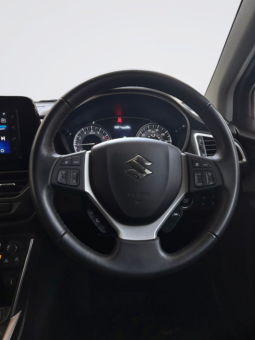2023 Suzuki S-Cross — image 13