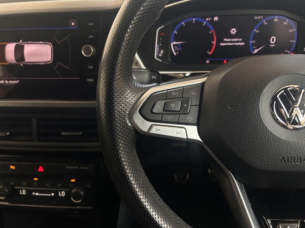 2019 Volkswagen T-Cross — image 10