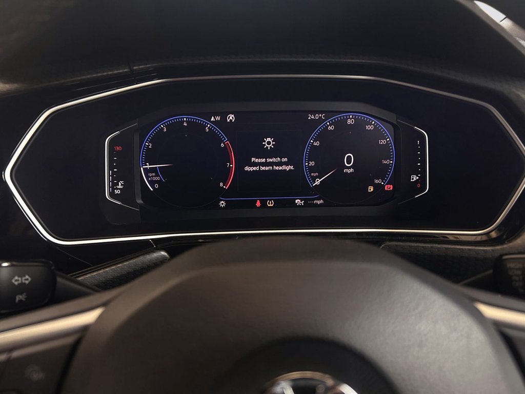 2019 Volkswagen T-Cross — image 11