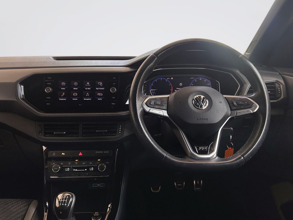 2019 Volkswagen T-Cross — image 8
