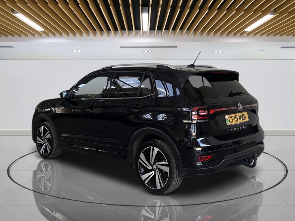 2019 Volkswagen T-Cross — image 4