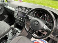 USED 2016 66 VOLKSWAGEN TIGUAN 2.0 TDI BlueMotion Tech SE SUV 5dr Diesel Manual Euro 6 (s/s) (150 ps) BLUETOOTH + 6 SPEED GEAR BOX