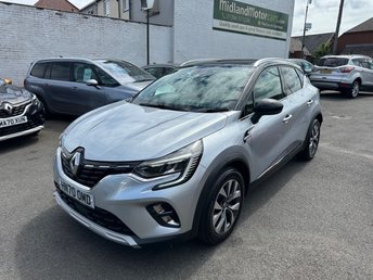 View our RENAULT CAPTUR