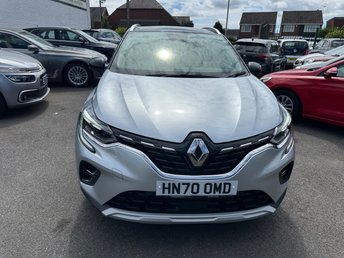 View our RENAULT CAPTUR