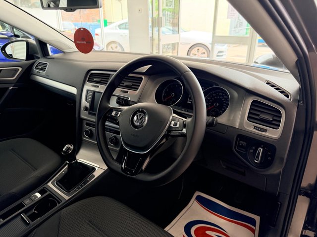 View our VOLKSWAGEN GOLF