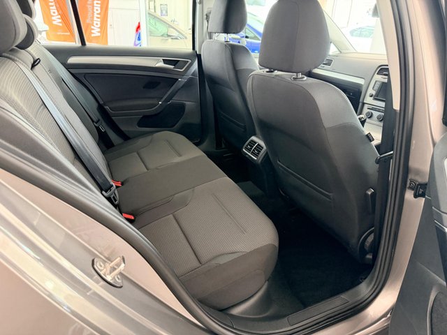 View our VOLKSWAGEN GOLF