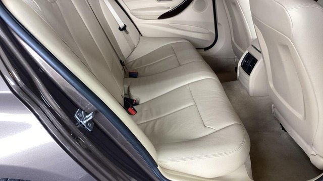 View our BMW 3 SERIES