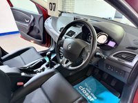 USED 2015 15 RENAULT MEGANE 1.5 dCi ENERGY Dynamique TomTom Hatchback 5dr Diesel Manual Euro 5 (s/s) (110 ps) 20 Tax, 80.7 MPG, TIMING BELT DONE.