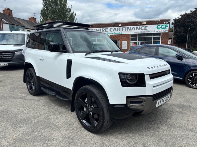 View our LAND ROVER DEFENDER 90