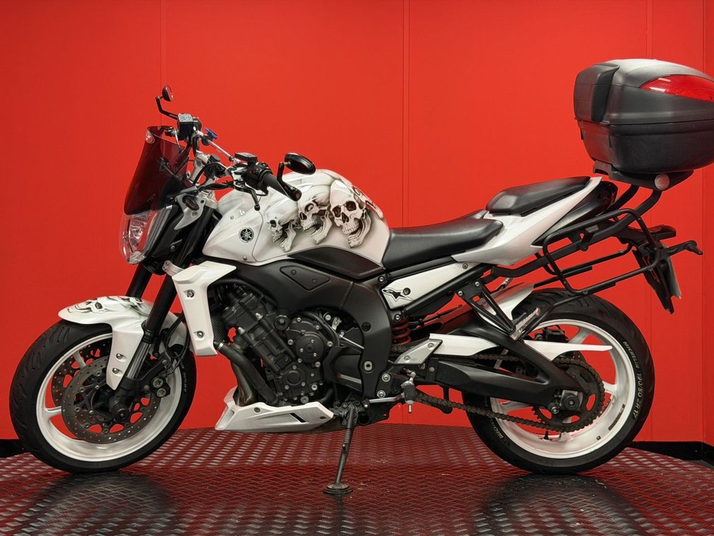 USED 2010 10 YAMAHA FZ 1 N TRADE BIKES AT TRADE PRICES CUSTOM AIR BRUSH PAINT