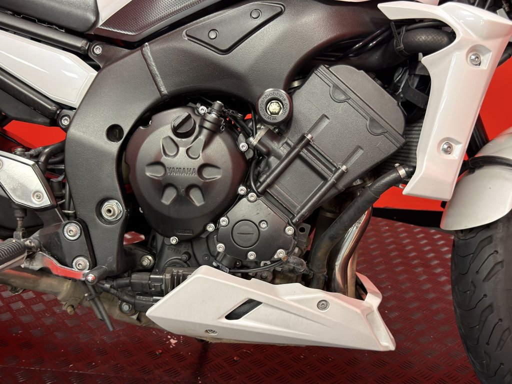 USED 2010 10 YAMAHA FZ 1 N TRADE BIKES AT TRADE PRICES CUSTOM AIR BRUSH PAINT