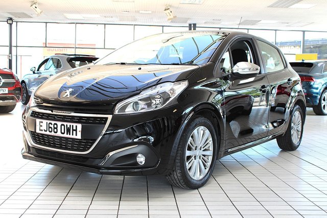 View our PEUGEOT 208