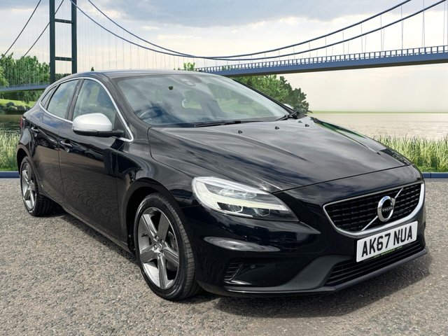 View our VOLVO V40