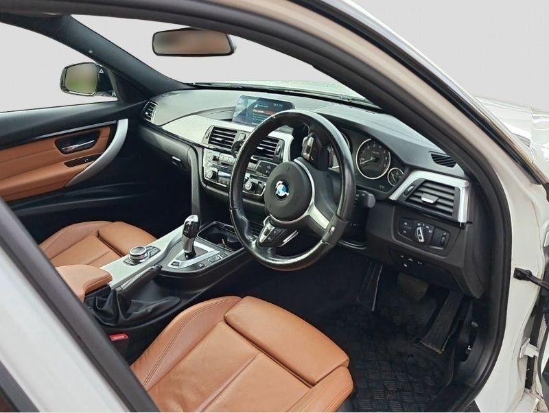 USED 2018 18 BMW 3 SERIES 2.0 330e 7.6kWh M Sport Saloon 4dr Petrol Plug-in Hybrid Auto Euro 6 (s/s) (252 ps)