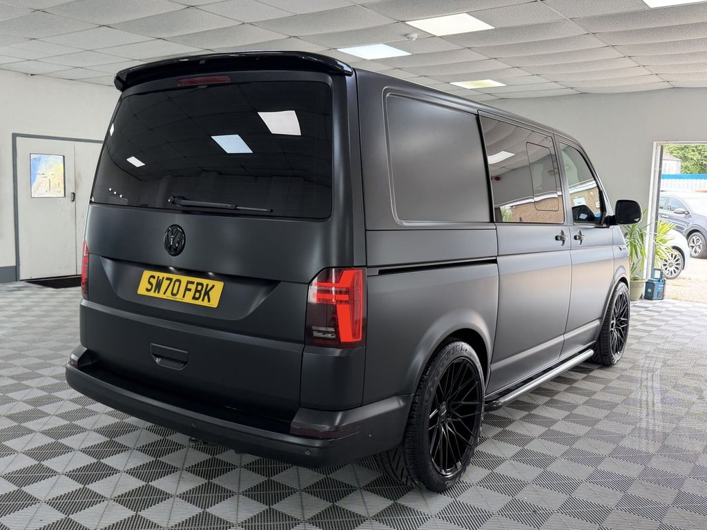 USED 2020 70 VOLKSWAGEN TRANSPORTER 2.0 BiTDI T32 Highline Kombi Double Cab 5dr Diesel DSG FWD SWB Euro 6 (s/s) (204 ps) 