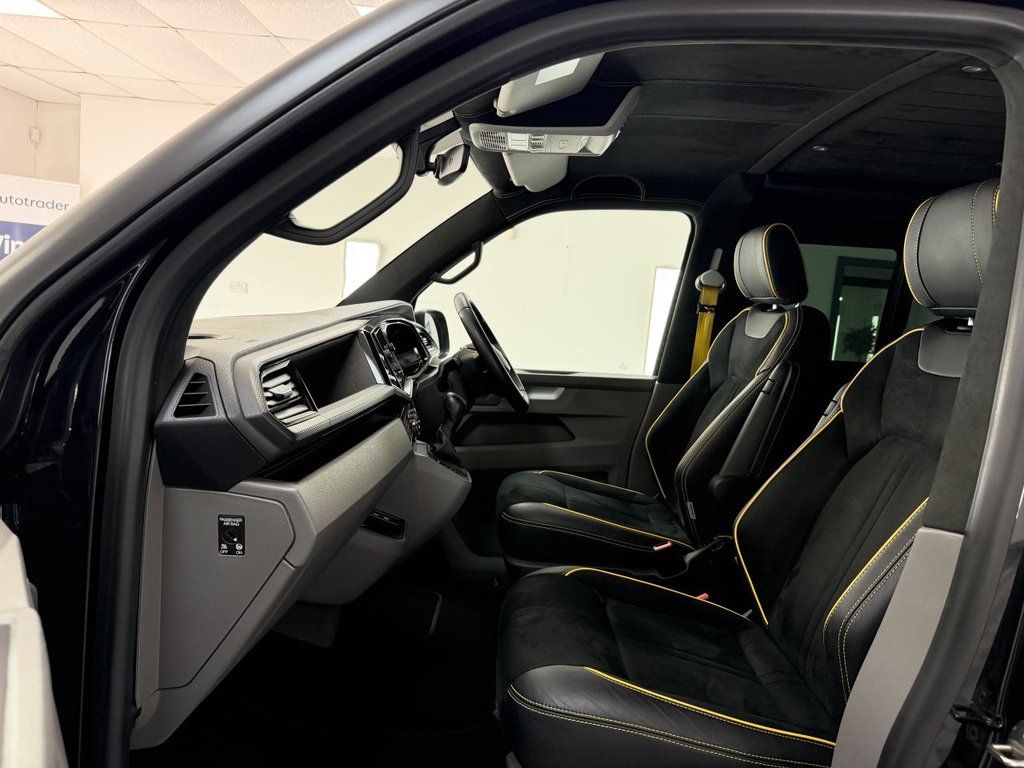 USED 2020 70 VOLKSWAGEN TRANSPORTER 2.0 BiTDI T32 Highline Kombi Double Cab 5dr Diesel DSG FWD SWB Euro 6 (s/s) (204 ps) 