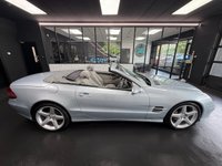 USED 2006 06 MERCEDES-BENZ SL 3.5 SL350 Convertible 2dr Petrol 7G-Tronic (246 g/km, 272 bhp) Immaculate car - Sat nav