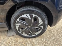 USED 2023 23 MG MG4 64kWh Trophy Long Range Hatchback 5dr Electric Auto (203 ps) Trophy with 360&deg; Camera